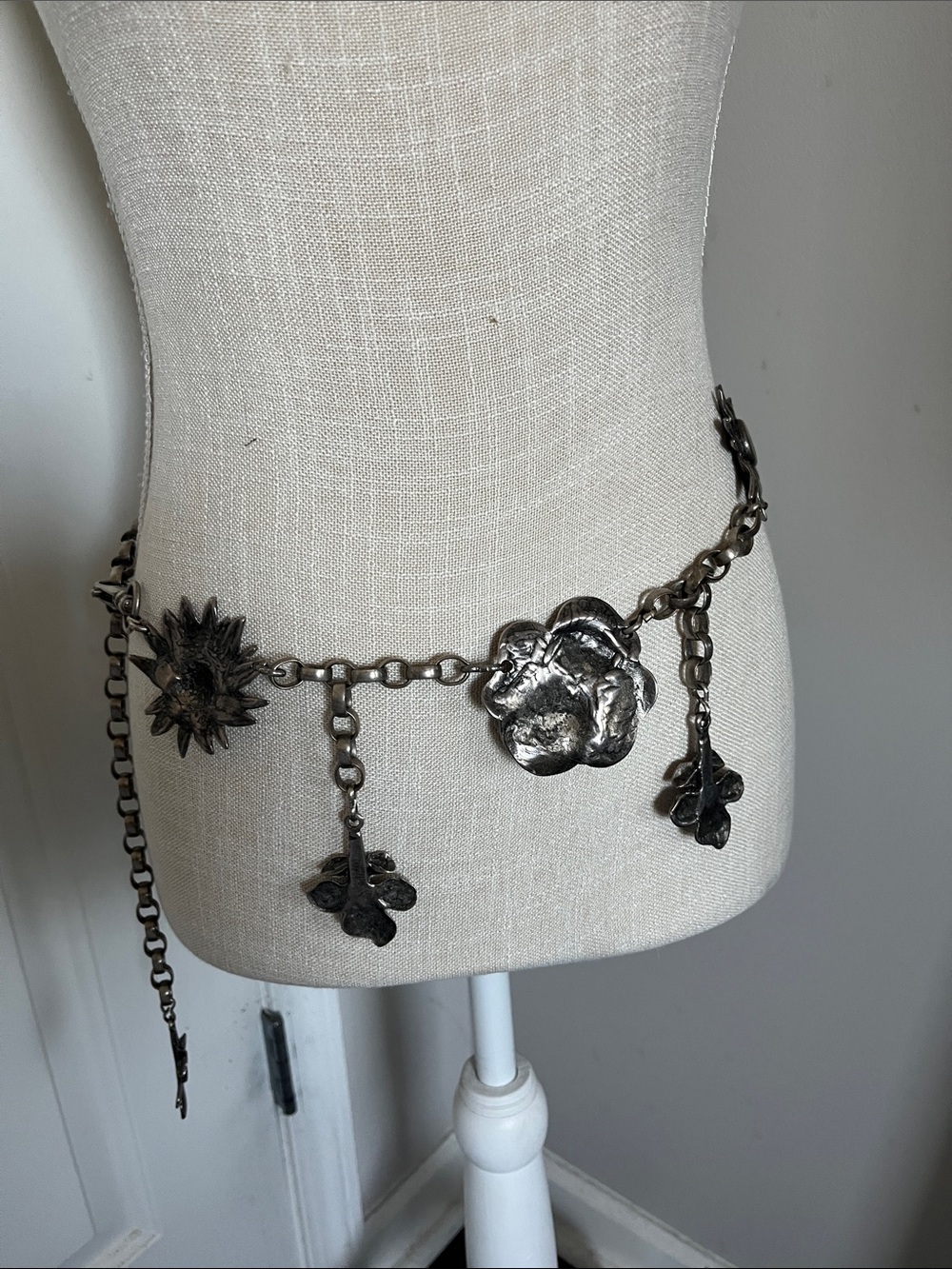Vintage Silver Floral Charm Chain Belt - Women Accessories